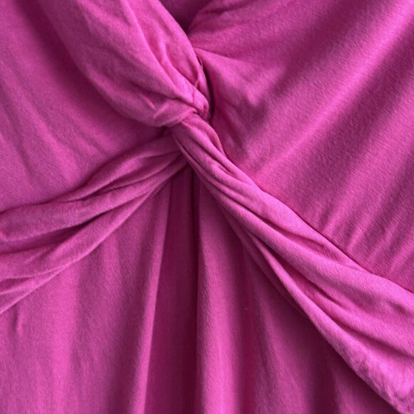 BCBGMaxAzria Fuchsia V Neck CrossWrap Sleeveless Top Size Medium - Picture 4 of 6